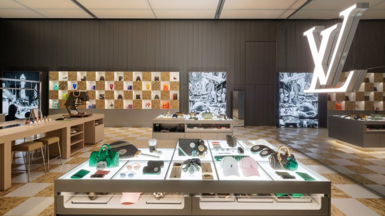 Fashion and Leather Goods Sales Miss